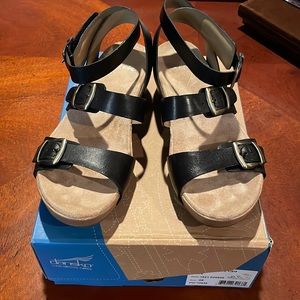Brand new dansko wedges
